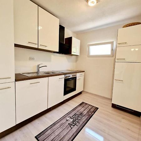 Split Apartment Exterior foto