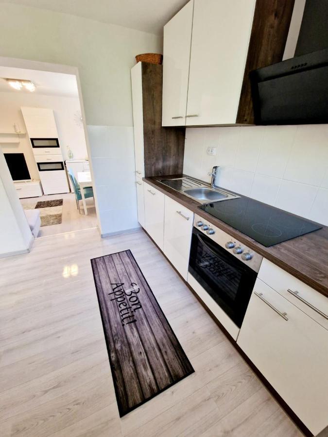 Split Apartment Exterior foto