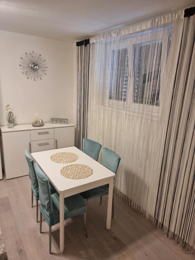 Split Apartment Exterior foto